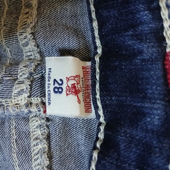 True Religion Size 28 Y2K Becky T Size‎ 28 Straight leg Ripped Jeans - Picture 10 of 10